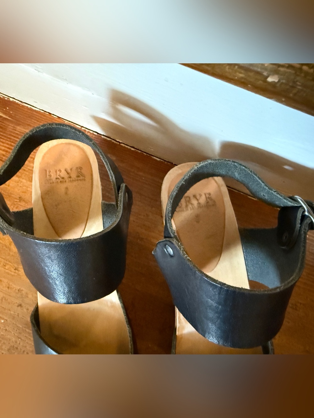 Bryr Clogs - Picture 3 of 6